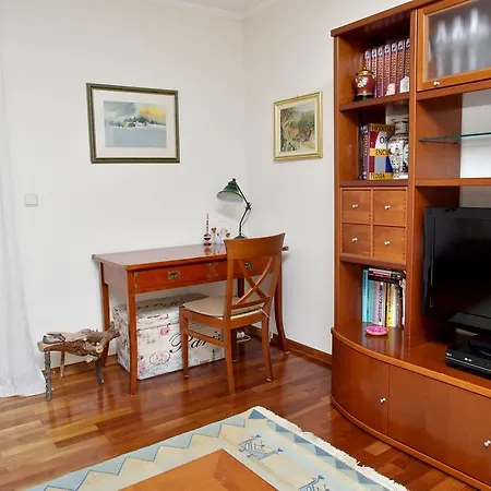 Appartement Kastelana *